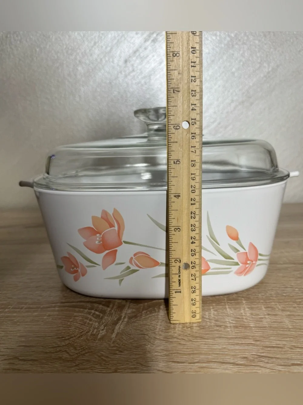 Vintage CorningWare 5-liter casserole dish in the 